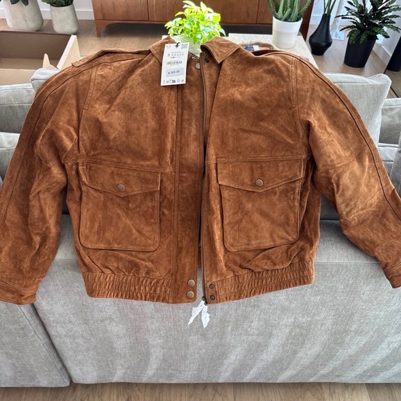 Viral Zara 100% Suede Bomber Jacket - Picture 2 of 3